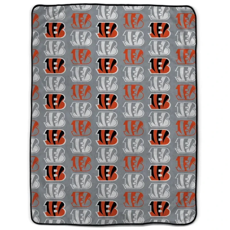 NFL Oversized Ultra Cozy Blanket